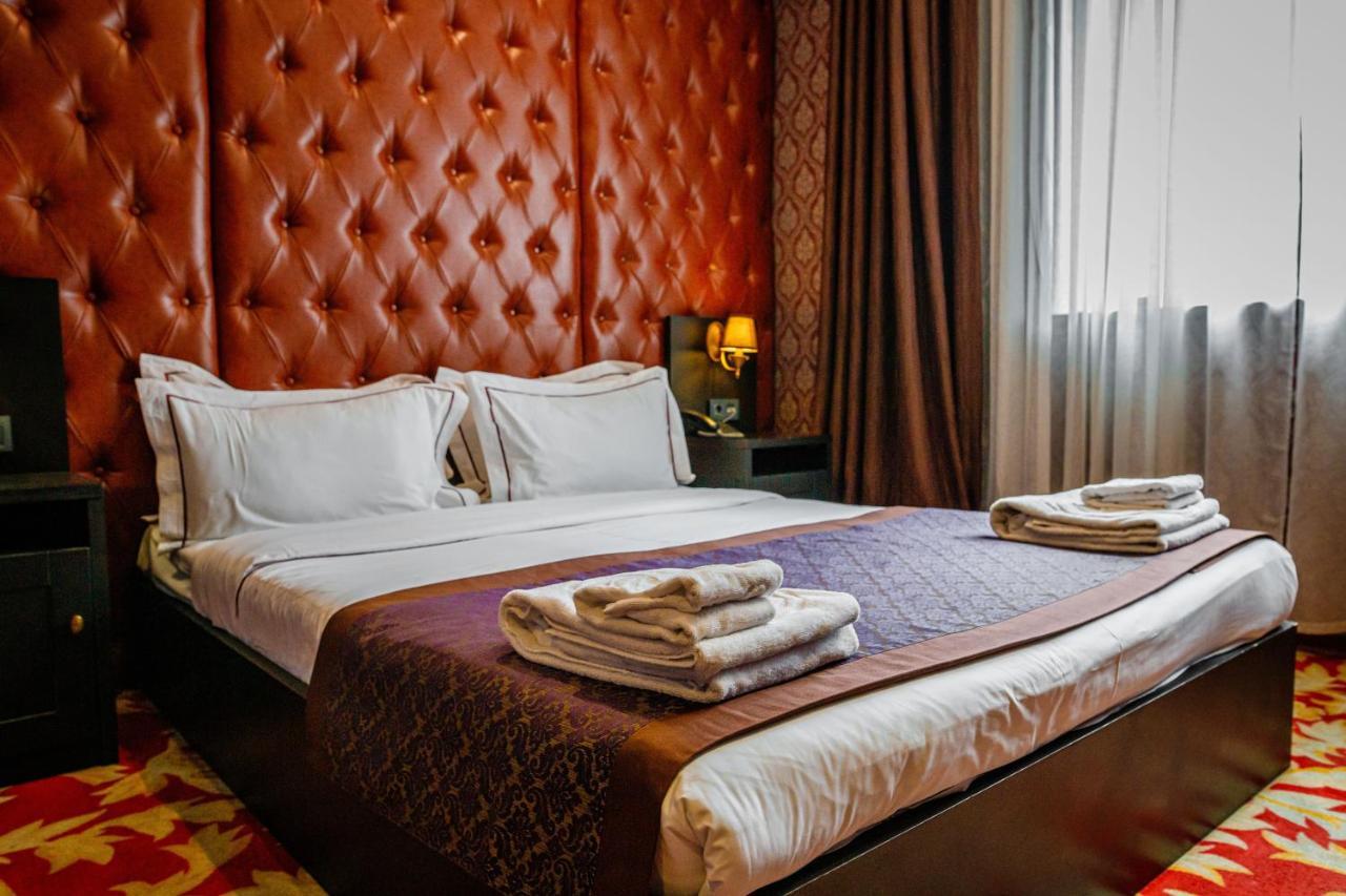 Grand Opera Hotel Almaty Exterior photo